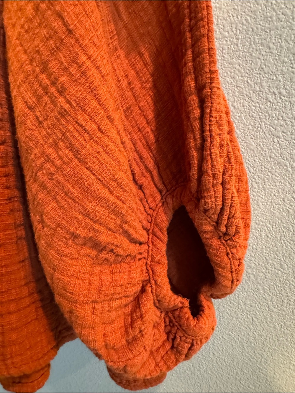 ⭐ 2/$20 Max Studio Rust Orange 100% Cotton Gauze Textured Peasant Blouse - Picture 6 of 8